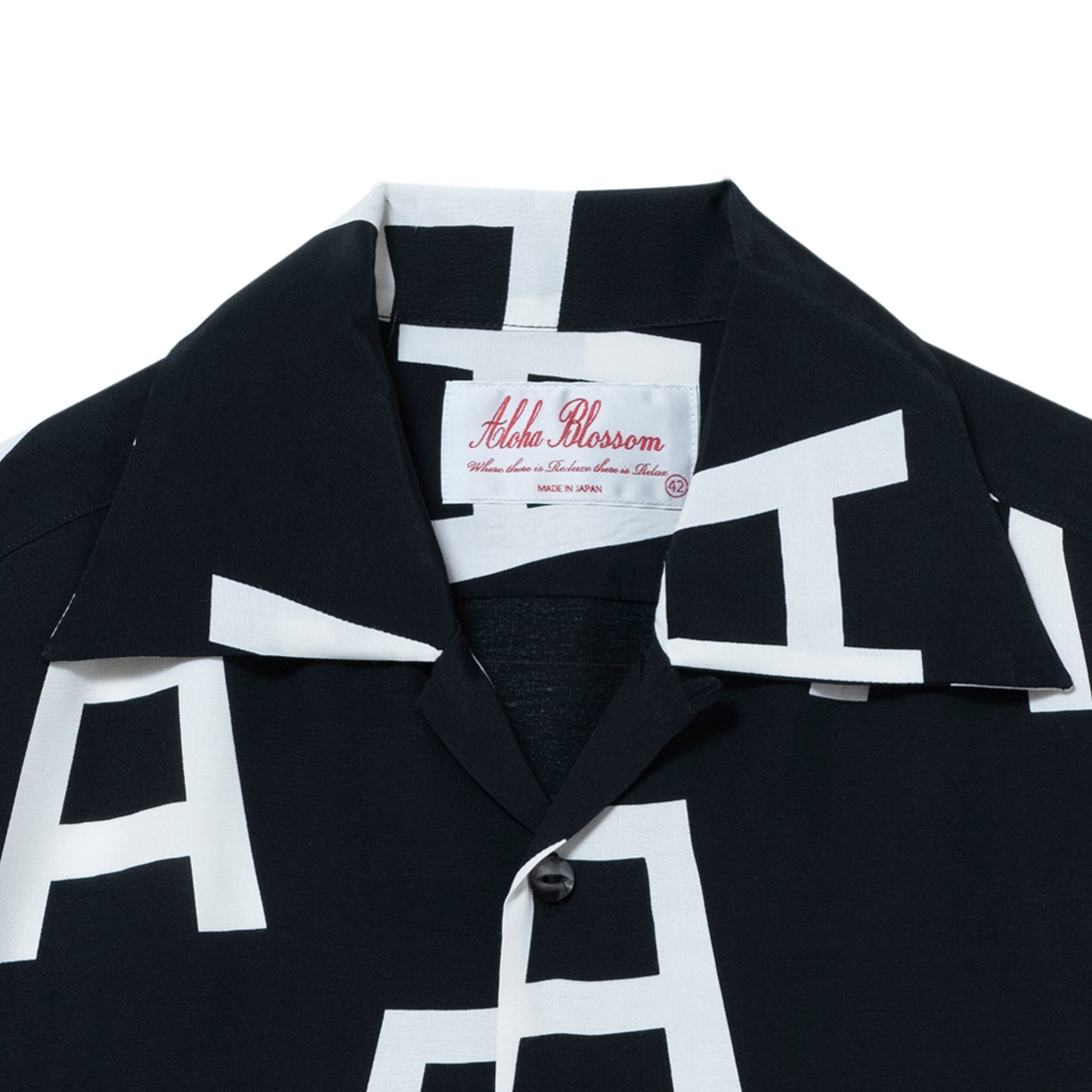 A SIGN SHORT SLEEVE BLACK